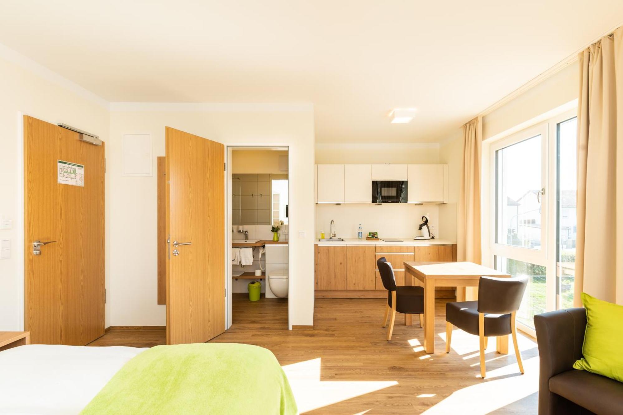 Inhouse - Wohnen Auf Zeit Aparthotel Ingolstadt Exteriör bild