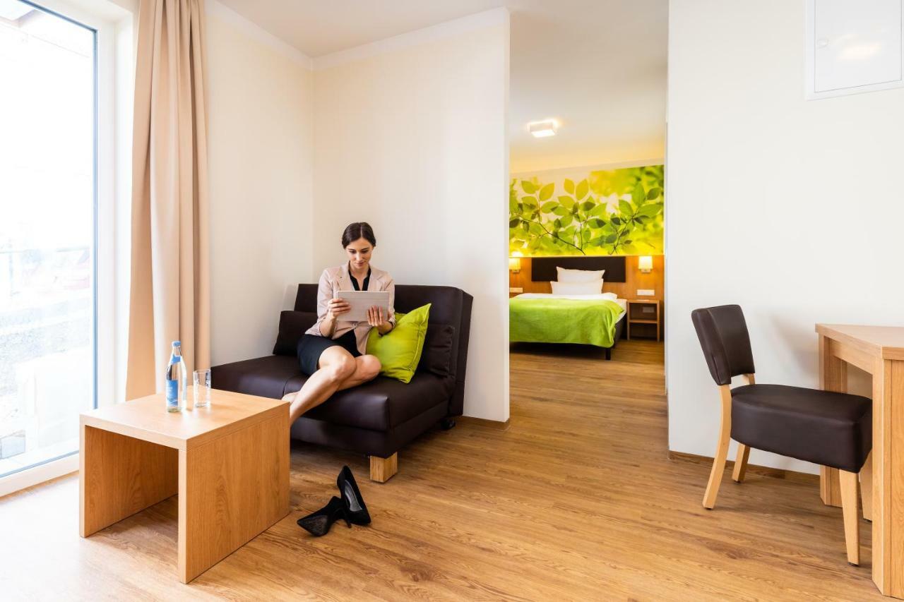 Inhouse - Wohnen Auf Zeit Aparthotel Ingolstadt Exteriör bild